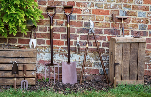 National Trust Redskap (Burgon & Ball Collection)