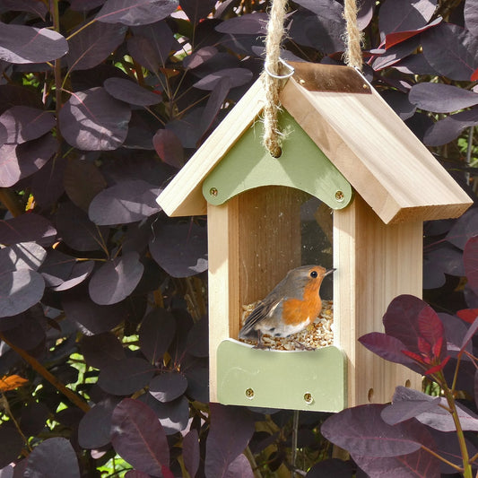WW Fuglematstasjon  ("Bird barn" feeder)